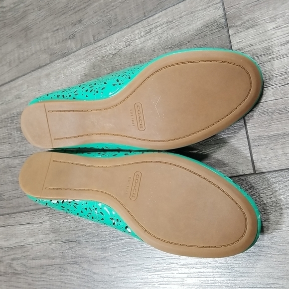 Coach Cutout Pattern Flats - Picture 7 of 8